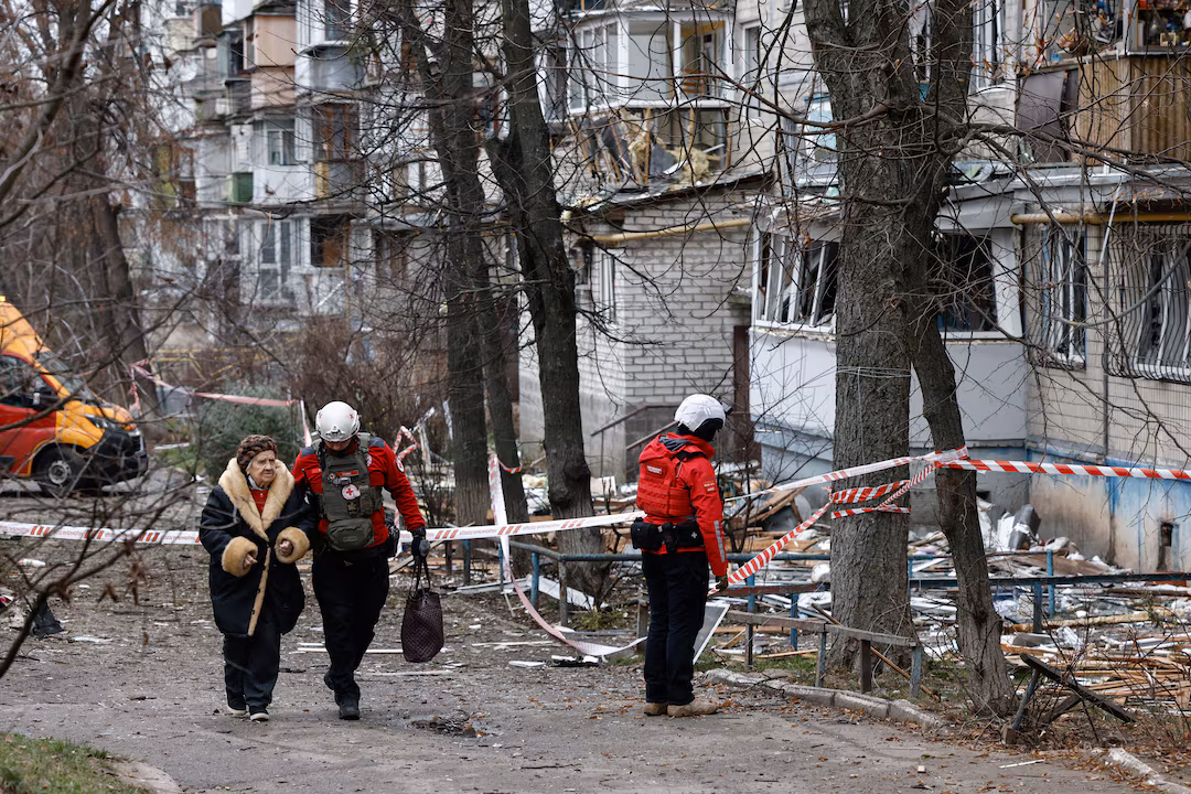 Russia Hits Ukraine With Drones and Missiles Ahead of US Talks