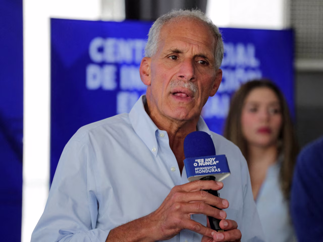 Trump-Supported Asfura Claims Honduras Presidency Amid Election Controversy