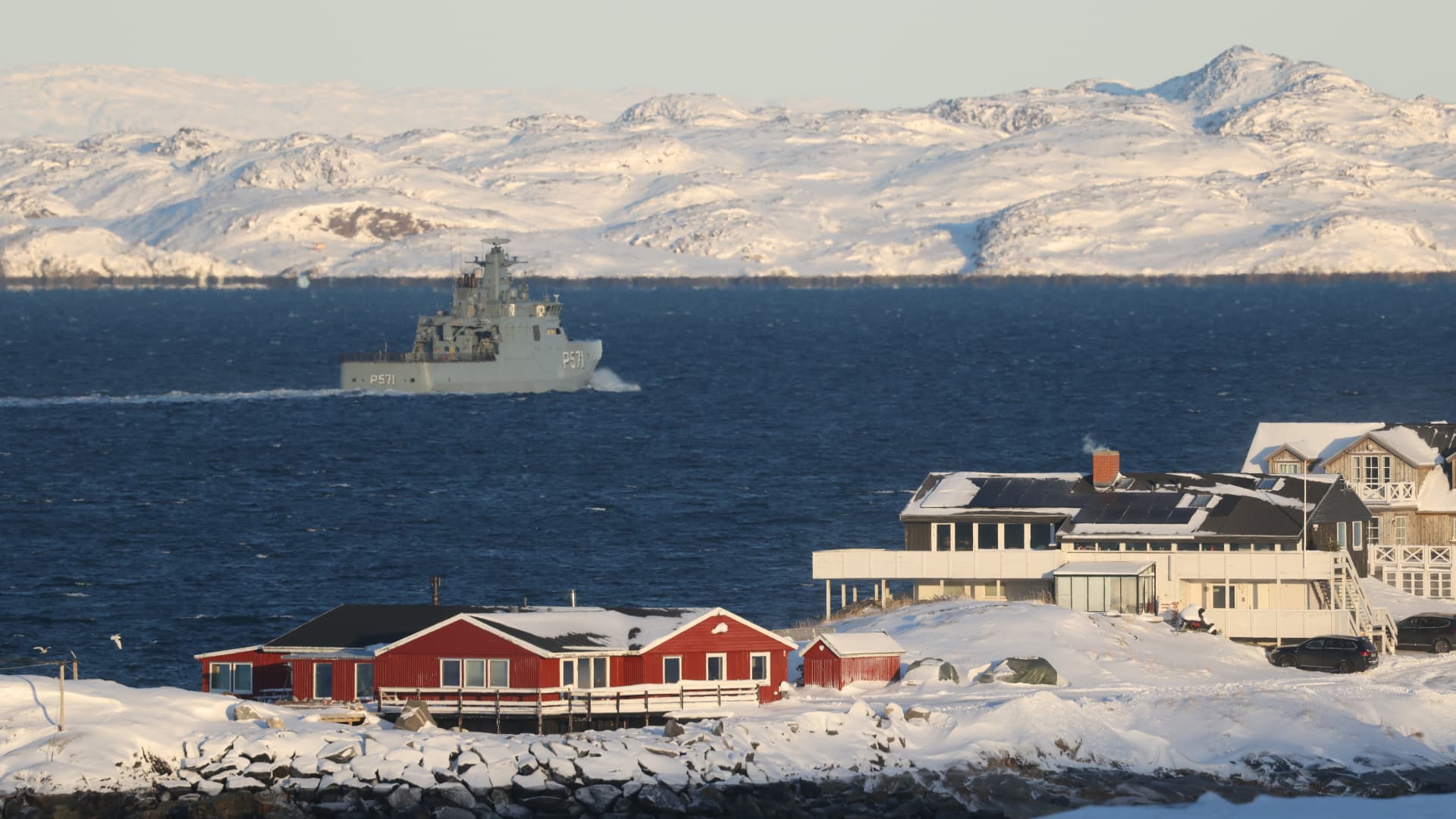 Putin Says Greenland’s Ownership Is Russia’s Non-Issue, Notes $1B Potential Value