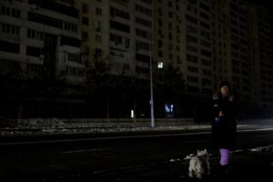 Ukraine Adapt to Blackouts as Russia Targets Energy Grid