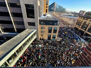 Minneapolis Sees Massive Anti-ICE Protest in Freezing Conditions