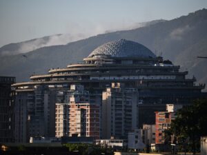 Venezuela Starts Releasing Prisoners in Bid to Ease Tensions