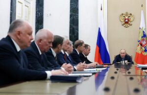 Putin Commends Russian Military Exports Despite Western Pressure