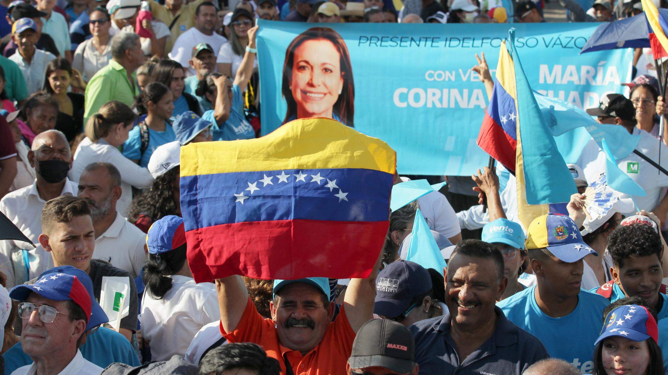 Maduro opponent Machado vows to return to Venezuela, wants election