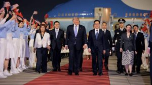 Trump Takes Top CEOs to Beijing, but Major Deals Stay Limited