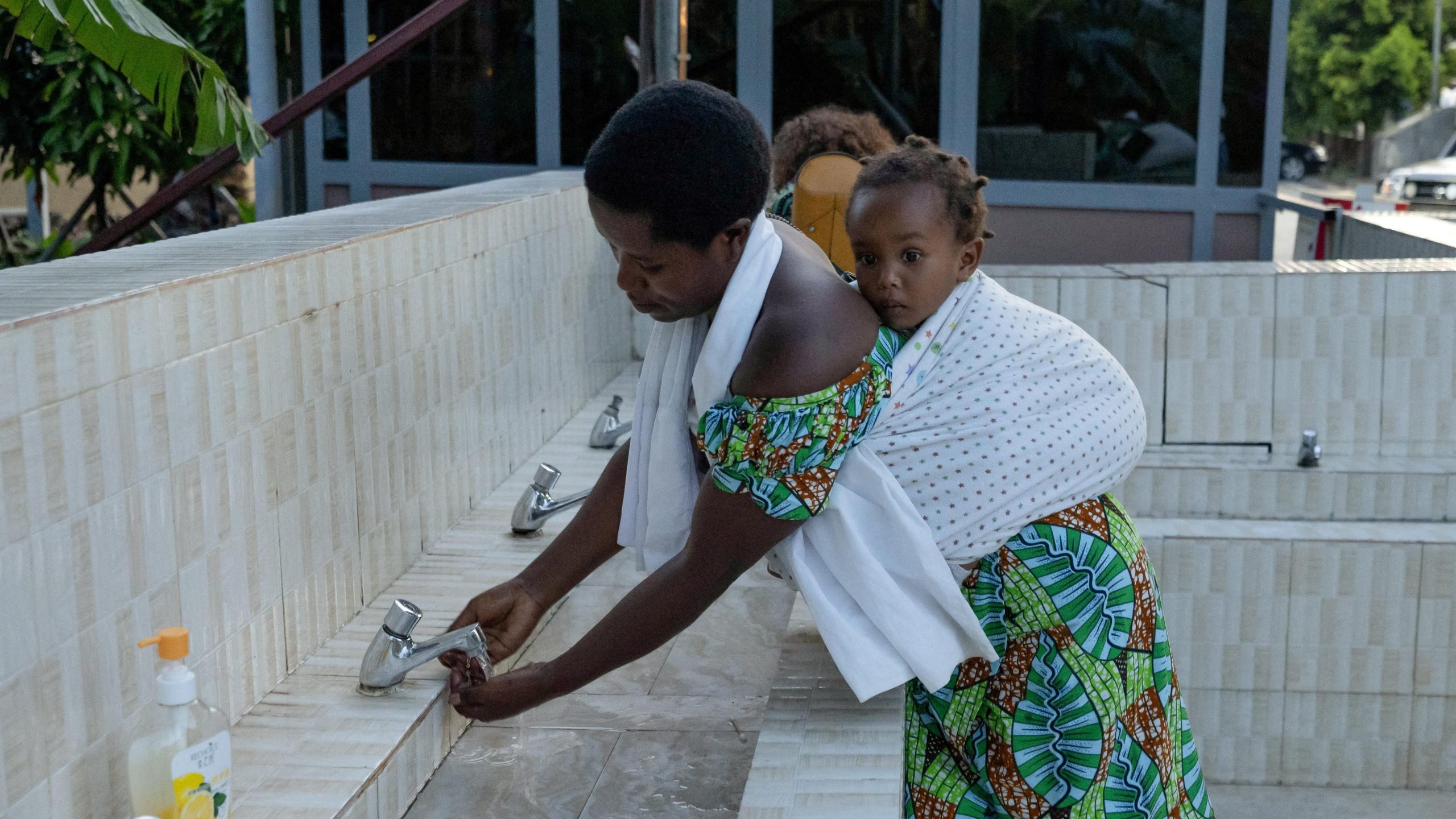 Fear Grows as Ebola Outbreak Spreads More Quickly Than Expected