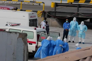 Spain Begins Evacuation of Virus-Hit Cruise Ship in Tenerife
