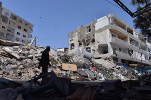 Israeli Air Strikes Kill 19 in Lebanon, Officials Say
